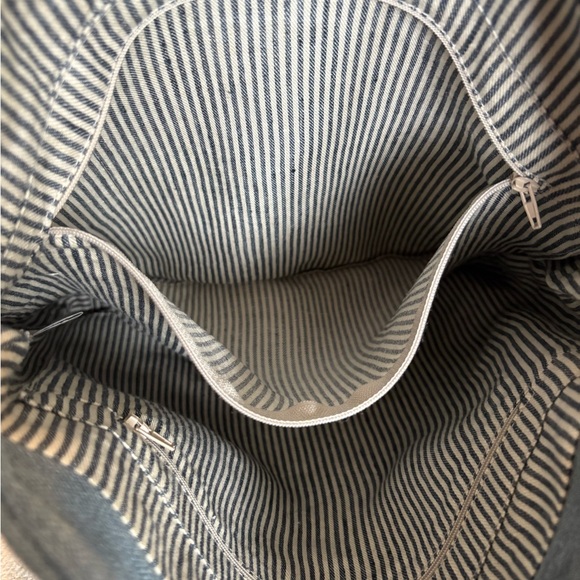 NEW!! Sarah Baeumler Denim-Look Crossbody from the Quinn Collection - 100% Linen - Picture 5 of 12